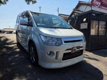 2008 Mitsubishi Delica D5