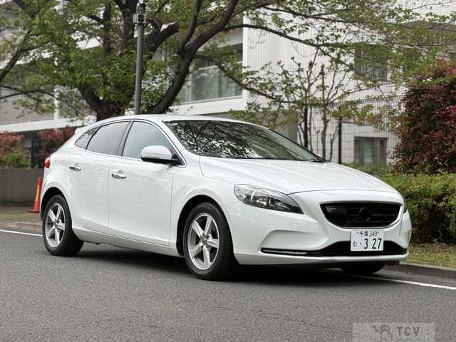 2014 Volvo V40