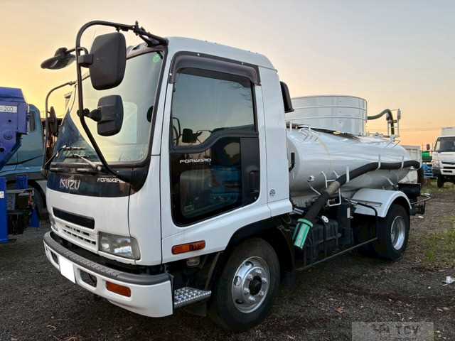 2005 Isuzu Isuzu Others