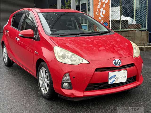 2012 Toyota AQUA