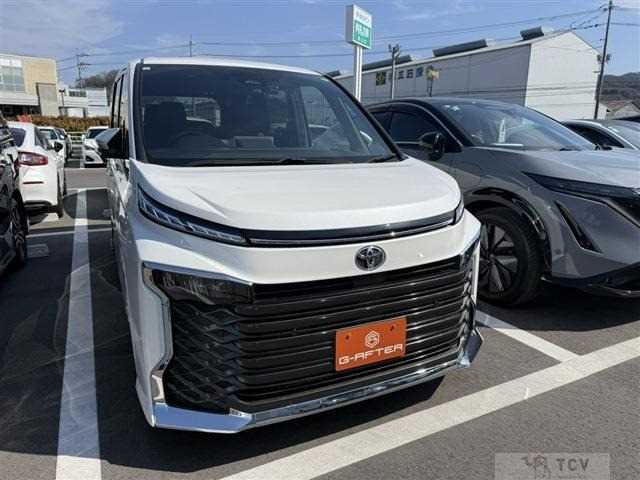 2023 Toyota Voxy