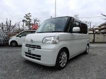 2011 Daihatsu Tanto