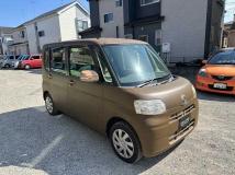 2011 Daihatsu Tanto