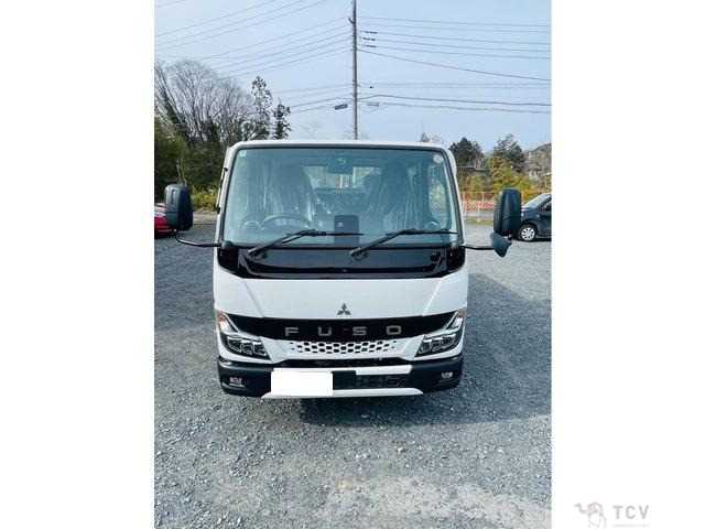 2025 Mitsubishi Canter