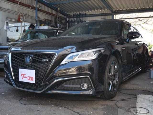 2019 Toyota Crown Hybrid