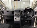 2008 Mitsubishi Delica D5