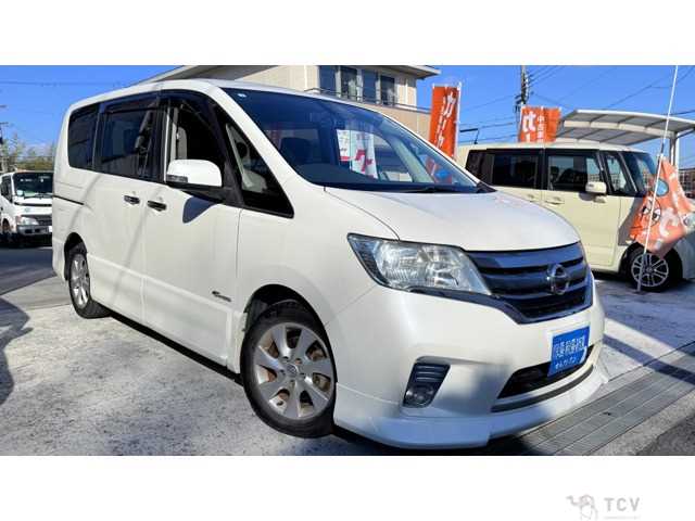2013 Nissan Serena