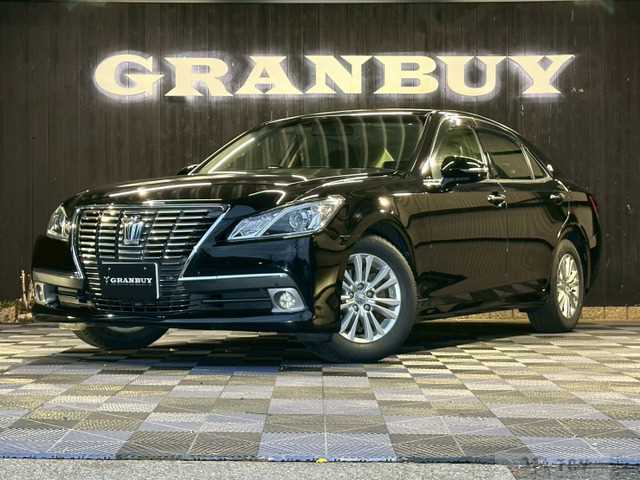 2013 Toyota Crown
