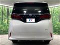 2024 Toyota Alphard Hybrid