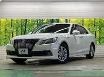 2013 Toyota Crown Hybrid