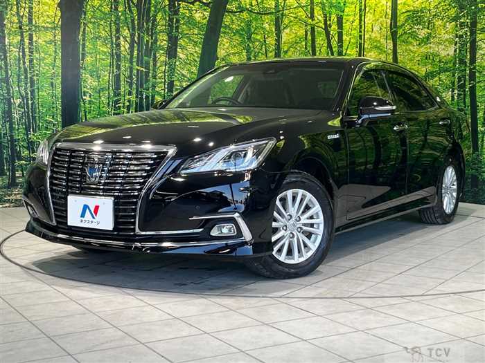 2016 Toyota Crown Hybrid