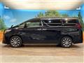 2017 Toyota Alphard Hybrid
