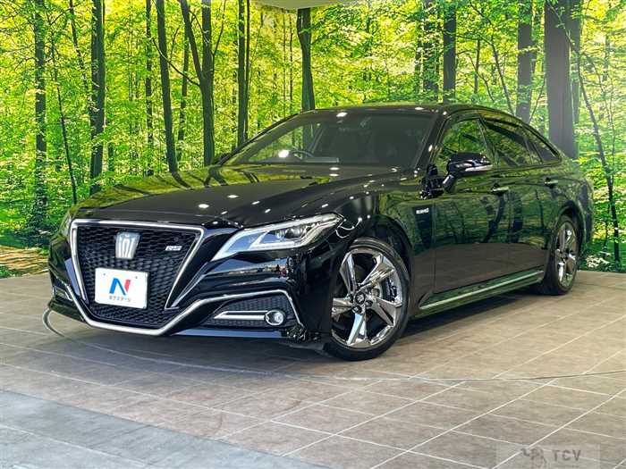 2018 Toyota Crown Hybrid