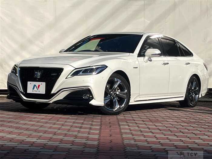 2019 Toyota Crown Hybrid