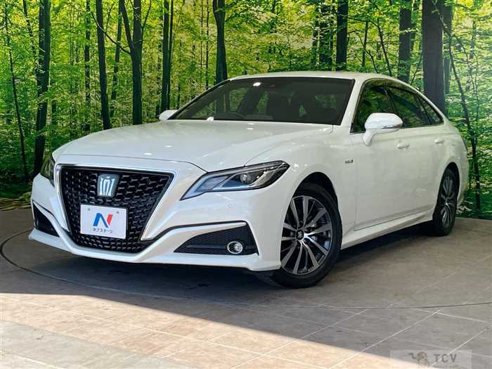 2018 Toyota Crown Hybrid