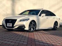 2019 Toyota Crown Hybrid