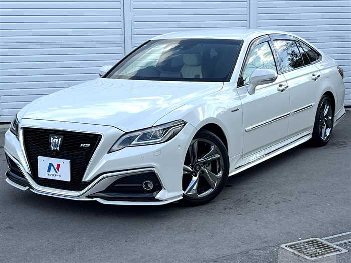 2019 Toyota Crown Hybrid