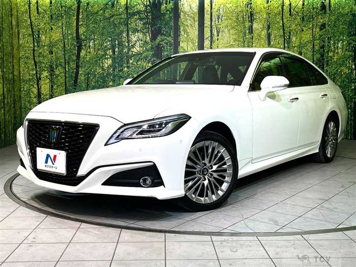 2020 Toyota Crown Hybrid