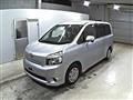 2007 Toyota Voxy
