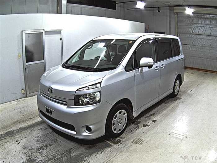2007 Toyota Voxy