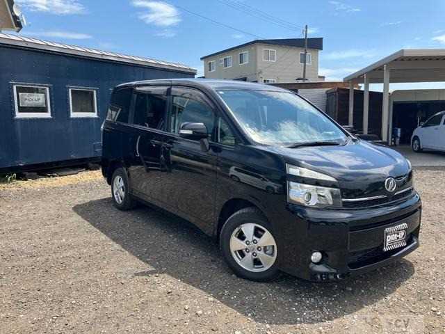 2012 Toyota Voxy