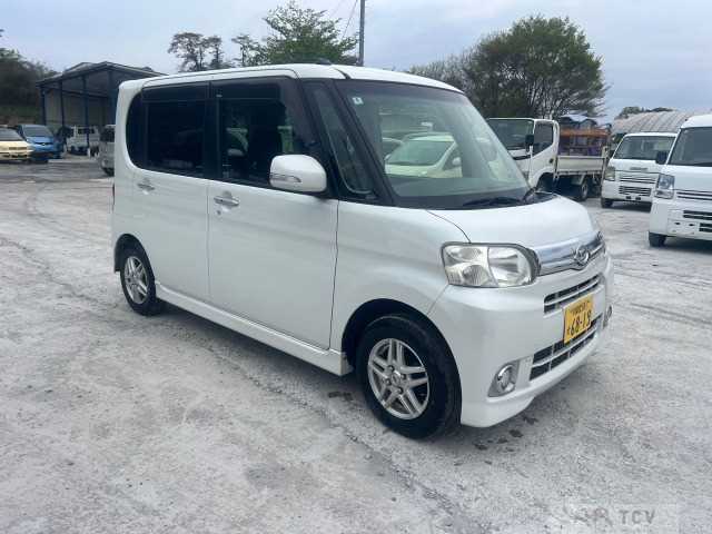 2012 Daihatsu Tanto