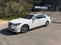 2013 Toyota Crown Majesta