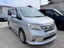 2011 Nissan Serena