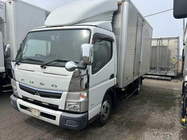 2017 Mitsubishi Canter