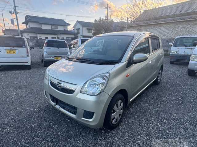 2009 Daihatsu Mira