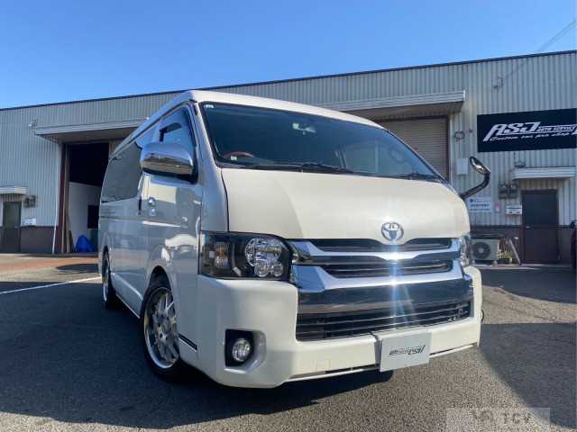 2011 Toyota Regiusace Van