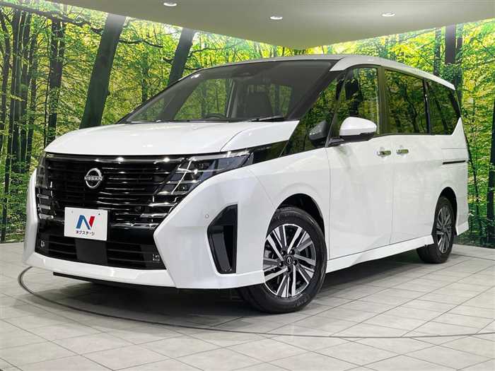 Nissan Serena 2025 — миниатюра 2