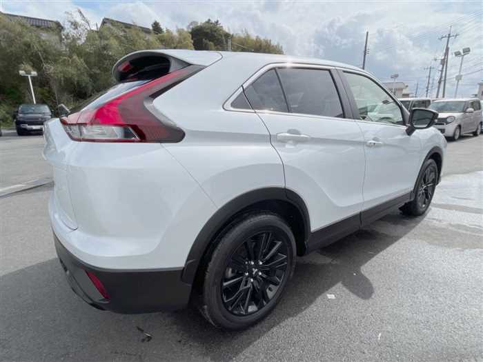 Mitsubishi Eclipsecross 2024 — фото 11 купить в Москве