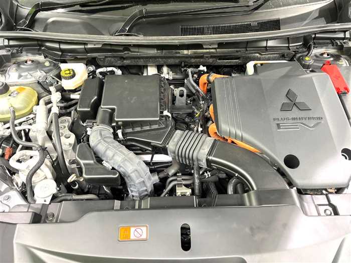Mitsubishi OUTLANDER PHEV 2022 — миниатюра 6