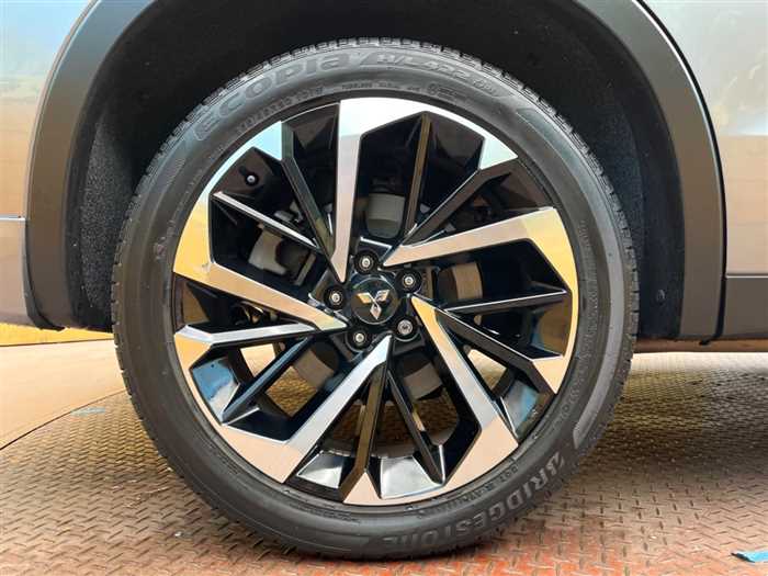 Mitsubishi OUTLANDER PHEV 2022 — миниатюра 9