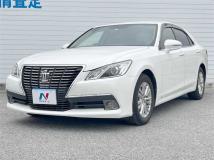 2014 Toyota Crown