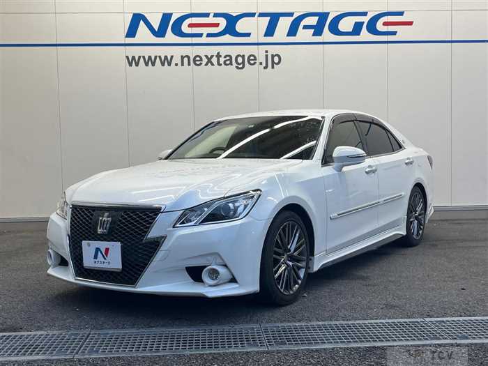 2013 Toyota Crown