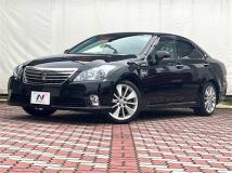2012 Toyota Crown Hybrid