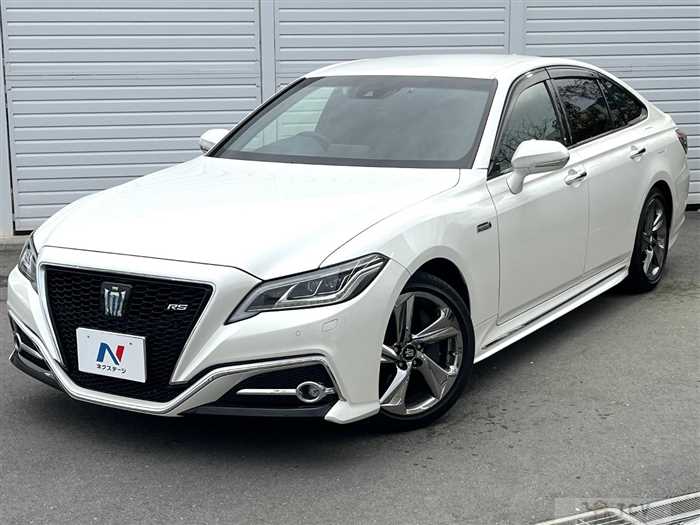 2018 Toyota Crown Hybrid