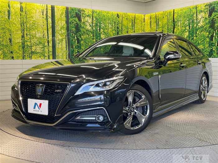 2019 Toyota Crown Hybrid
