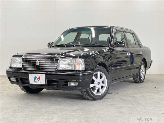 2004 Toyota Crown Sedan