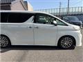 2015 Toyota Vellfire