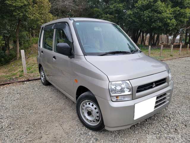 2000 Mitsubishi Toppo Bj