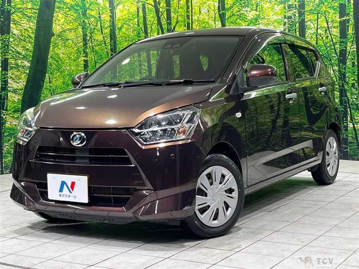 2017 Daihatsu Mira Es