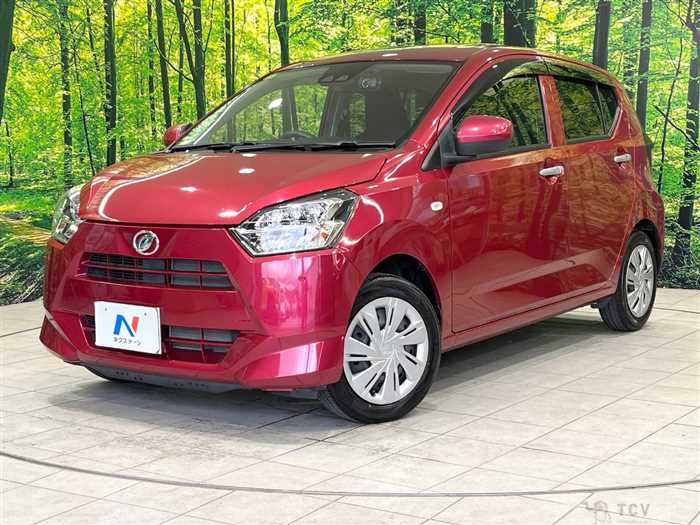 2017 Daihatsu Mira Es