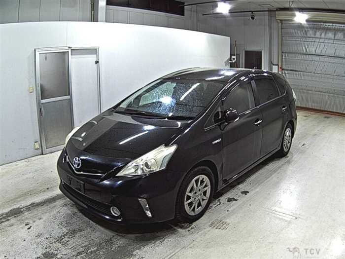 2013 Toyota PRIUS α