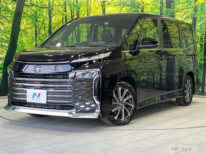 2024 Toyota Voxy
