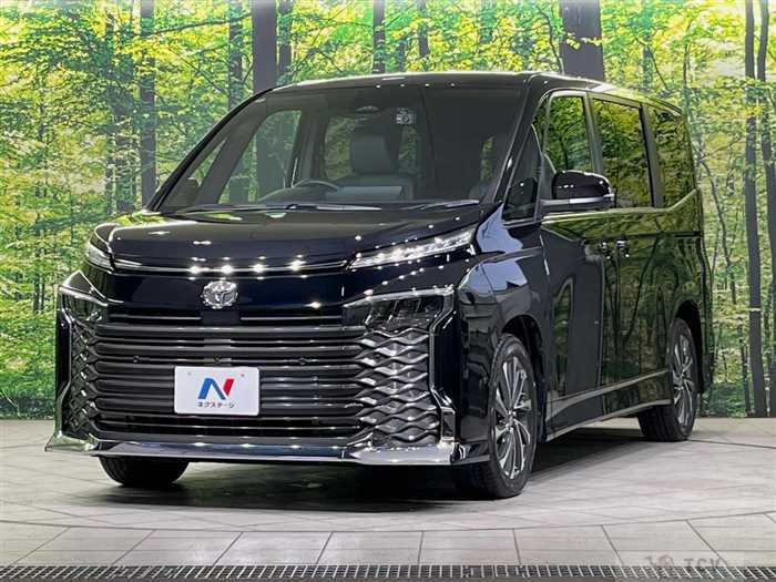 2024 Toyota Voxy