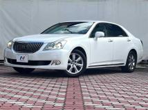 2011 Toyota Crown Majesta