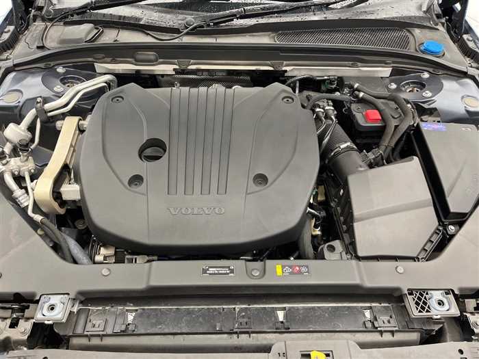 Volvo V60 2022 — миниатюра 6